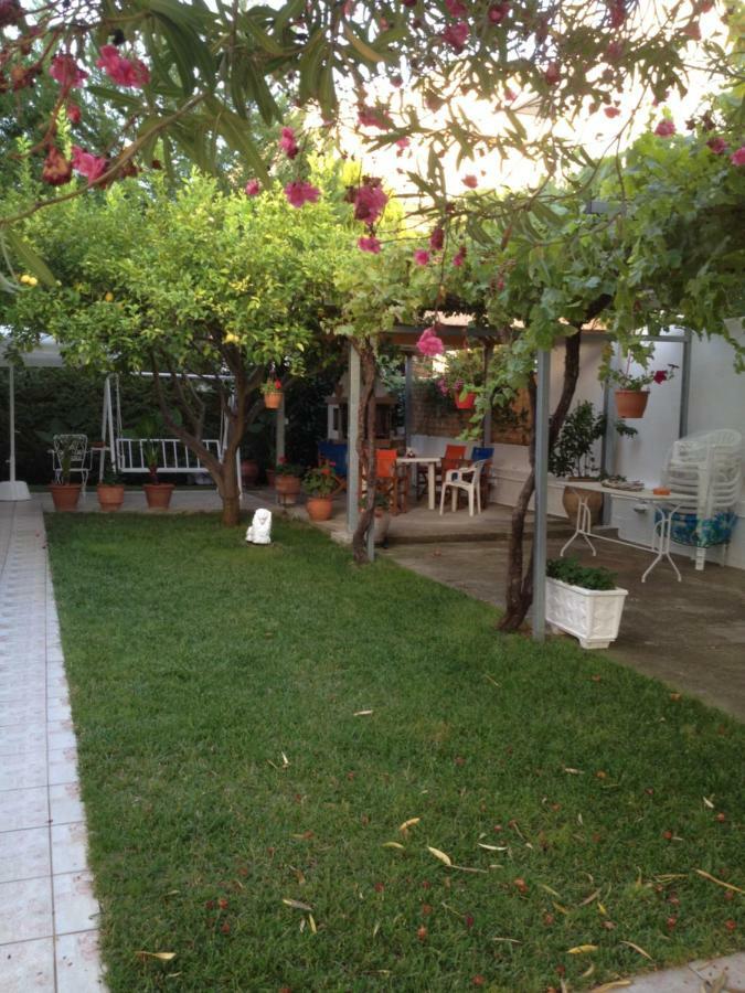Aggeliki-Smaro Studios Neos Pirgos Bagian luar foto
